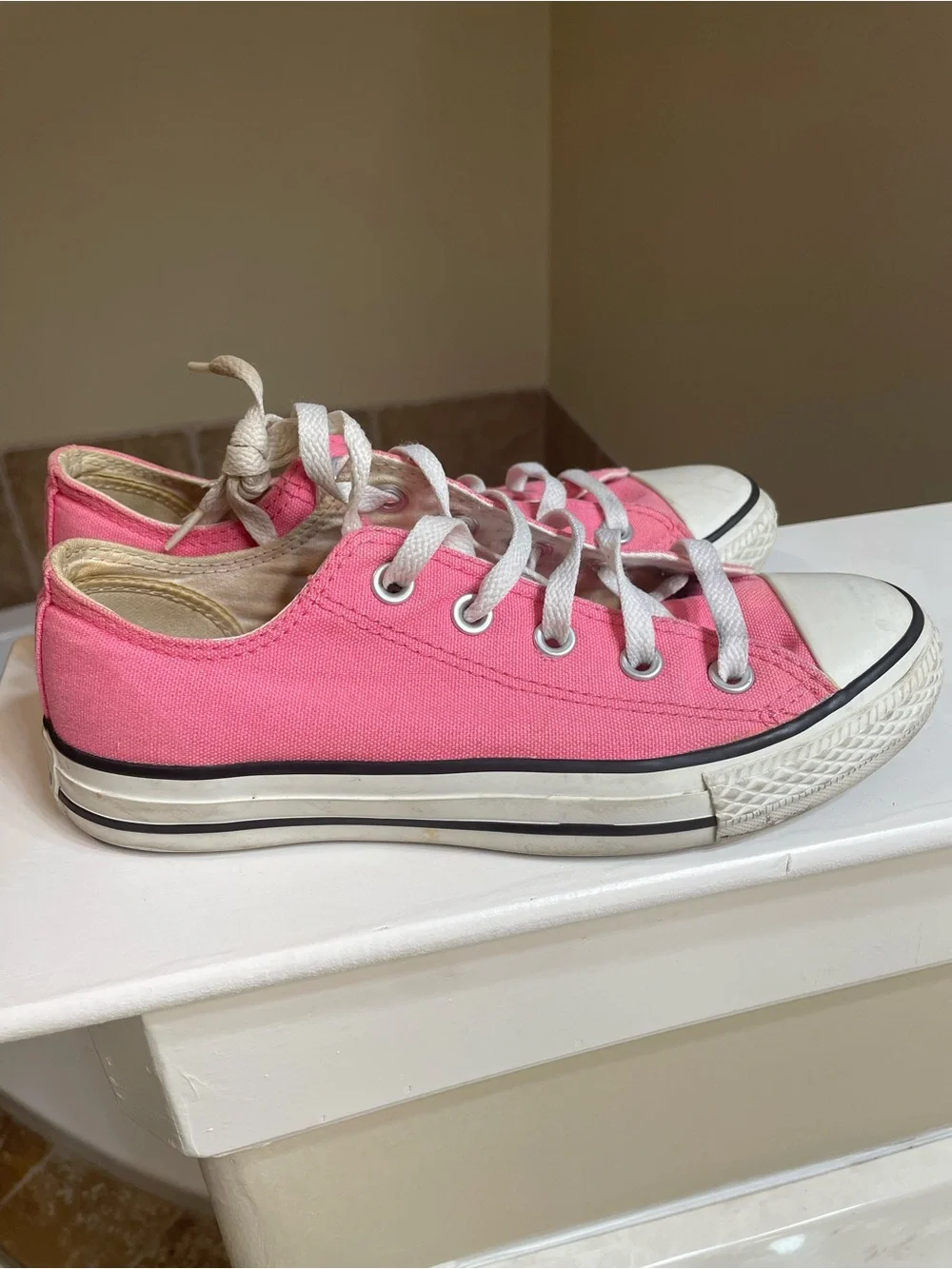 Pink Low-Top Converse Canvas Kids Shoes - Classic Lace-Up - Picture 1 of 3